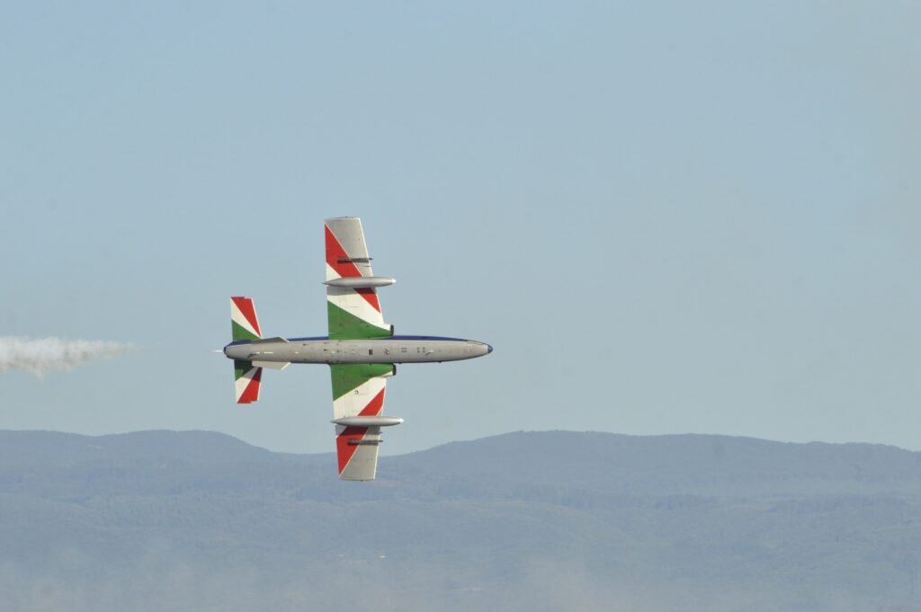 Messina, prove generali dell'Airshow: un elicottero con il Tricolore apre le danze nei cieli dello Stretto 42 WhatsApp Image 2025 08 02 at 18.44.362