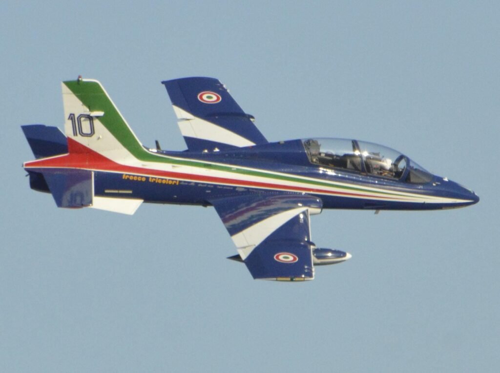 Messina, prove generali dell'Airshow: un elicottero con il Tricolore apre le danze nei cieli dello Stretto 40 WhatsApp Image 2025 08 02 at 18.44.364