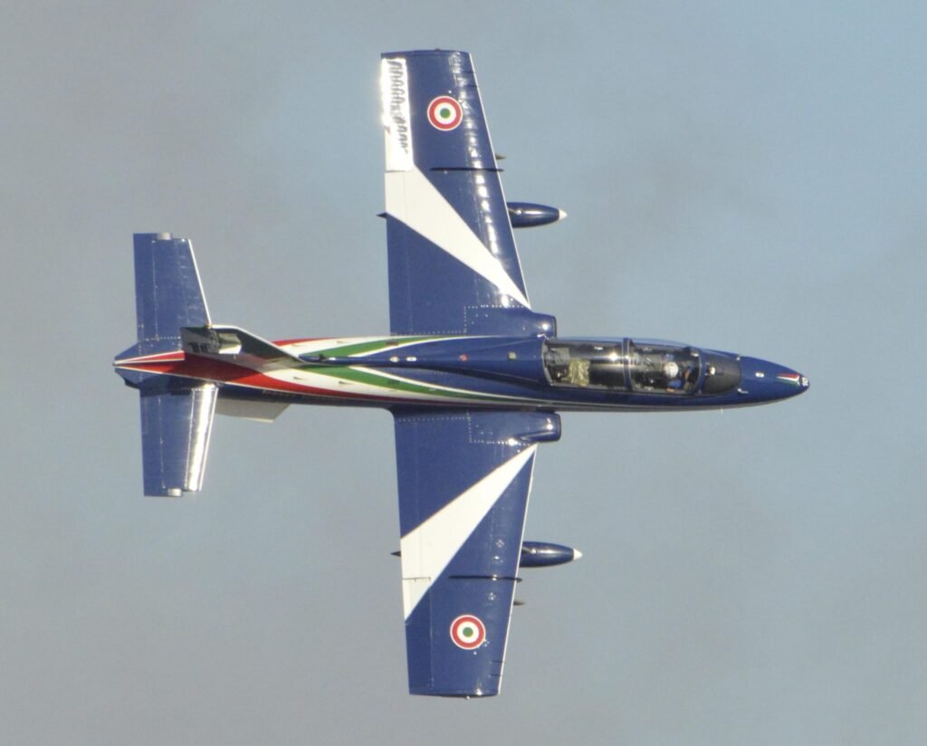 Messina, prove generali dell'Airshow: un elicottero con il Tricolore apre le danze nei cieli dello Stretto 38 WhatsApp Image 2025 08 02 at 18.44.37