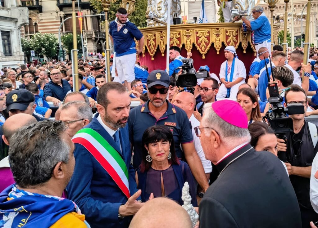 Vara 2025, un cuore grande per Sara, Gabriele e i bambini di Kiev. Messina si stringe tra fede e dolore. 3 WhatsApp Image 2025 08 15 at 21.45.181