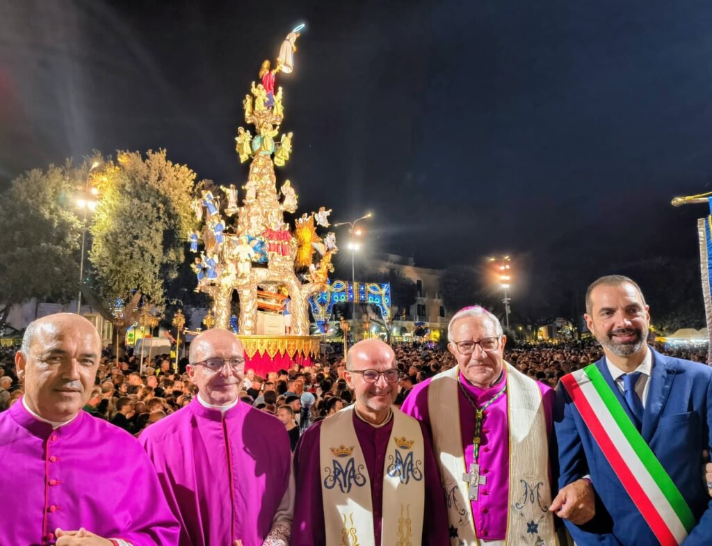 Vara 2025, un cuore grande per Sara, Gabriele e i bambini di Kiev. Messina si stringe tra fede e dolore. 4 WhatsApp Image 2025 08 15 at 21.45.242
