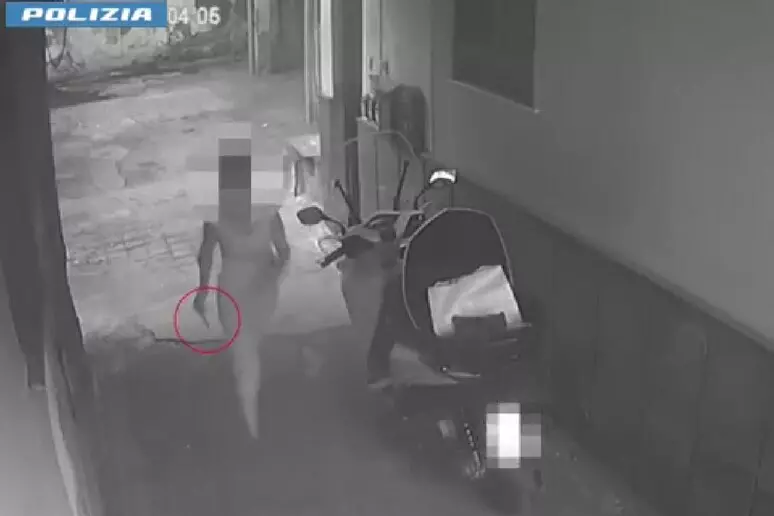 Accoltella la vicina di casa, arrestata per tentato omicidio 1 accoltella vicina di casa