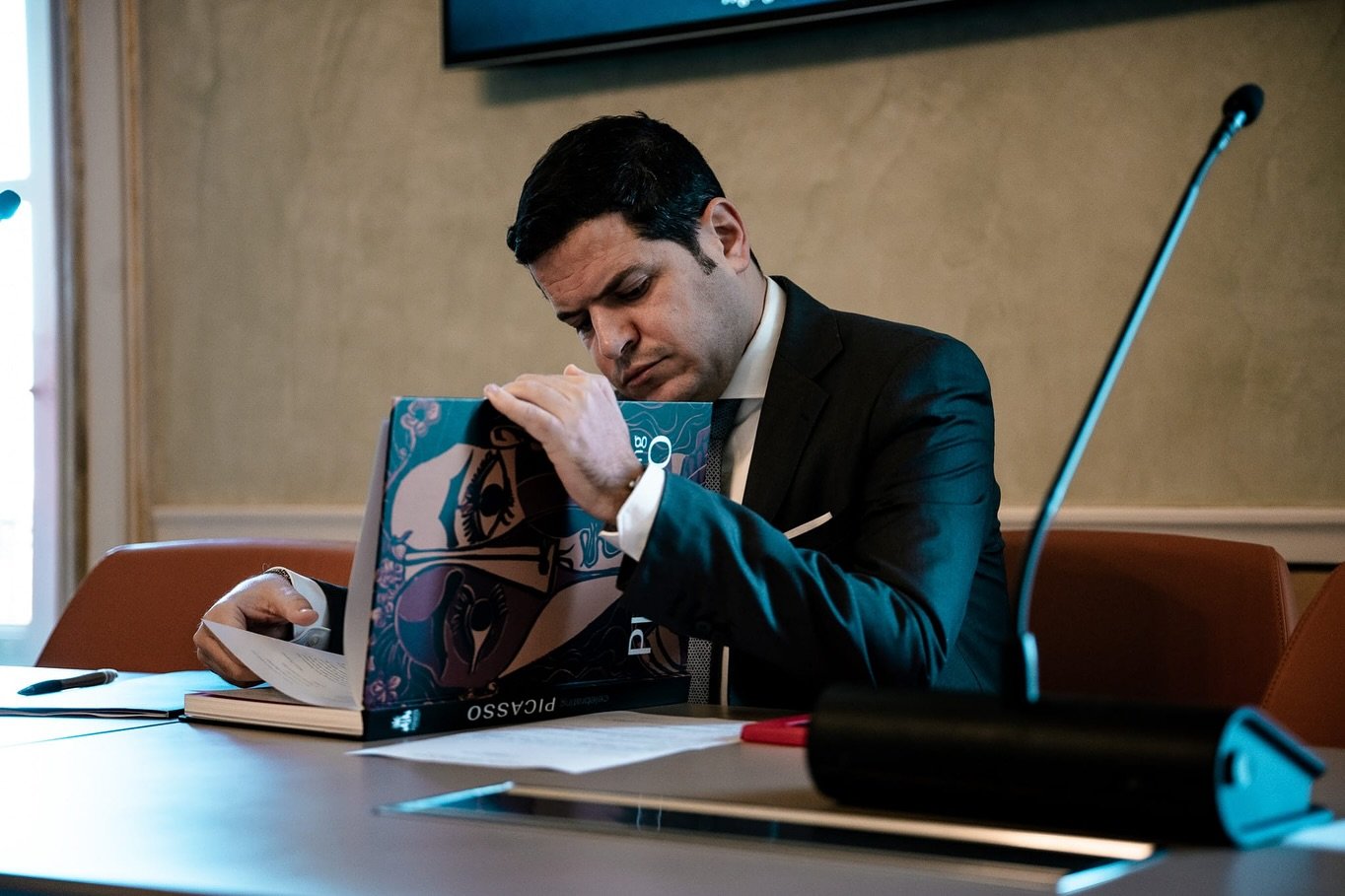 Galvagno, indagine a due facce: cade l'accusa sul Capodanno, ma spuntano truffa e falso 10 galvagno picasso