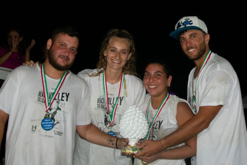 MESSINA, TORNEO BEACH VOLLEY SOLIDALE A SANTA TERESA DI RIVA VINCONO LO SPORT E LA SOLIDARITÀ
