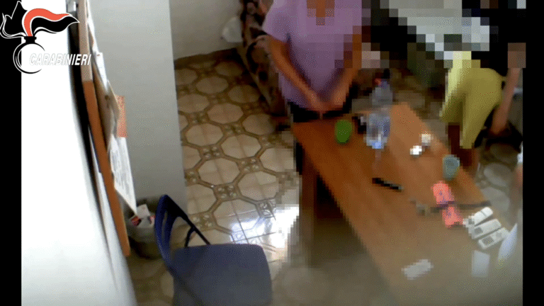 Botte e insulti ad anziani e disabili