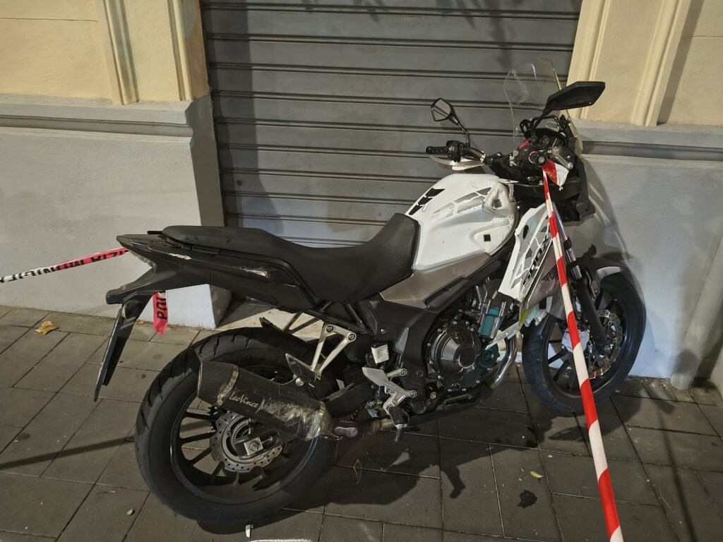 Incidente in via Cesare Battisti. Un ferito in coma 2 1000250652