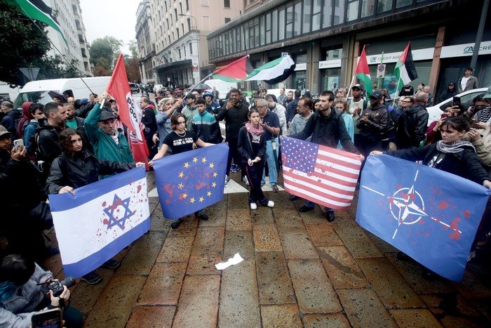 Gaza, Meloni: 'Da Milano immagini indegne, non cambierà nulla' 4 26c79ec555fa78e9d25465149e7a632b