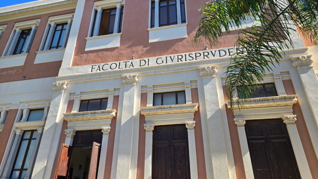 L'Algoritmo in Toga: scorciatoia per la giustizia o pericolo per gli innocenti? Mentre balla 1 miliardo di euro, se ne è discusso all'AI Days di UNIME 6 Giurisprudenza