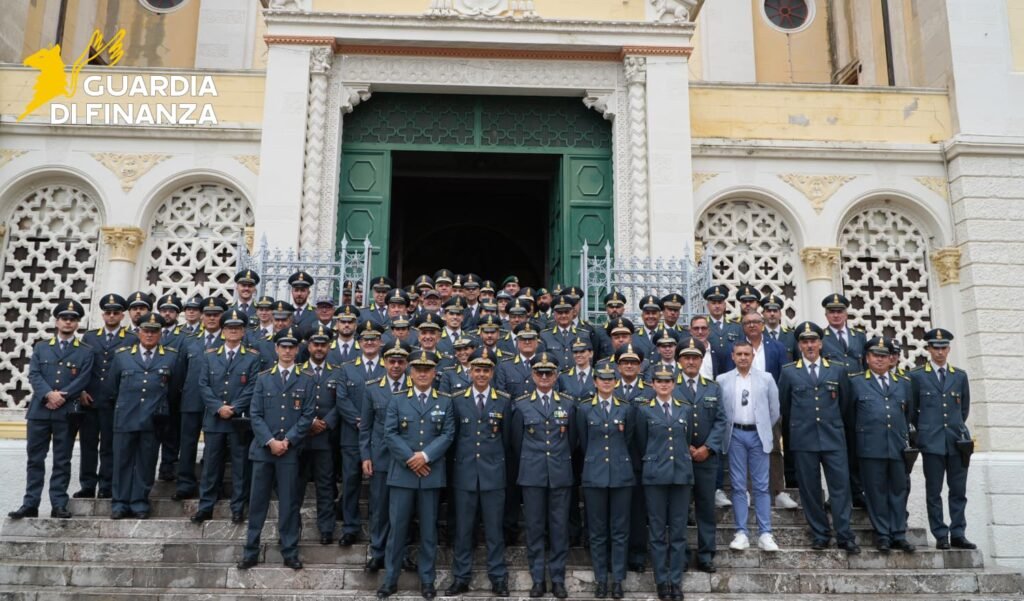 Messina. Celebrato dalla Guardia di Finanza il Santo Patrono San Matteo, presso l’omonima Parrocchia del Rione Giostra. 3 Guardia di finanza San Matteo