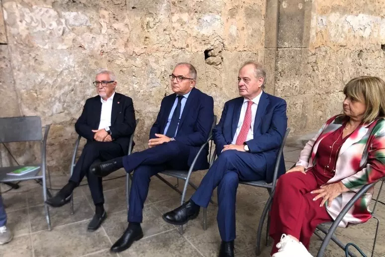 De Lucia, 'la mafia non uccide ma ha imparato a picchiare' 1 de lucia festa unità