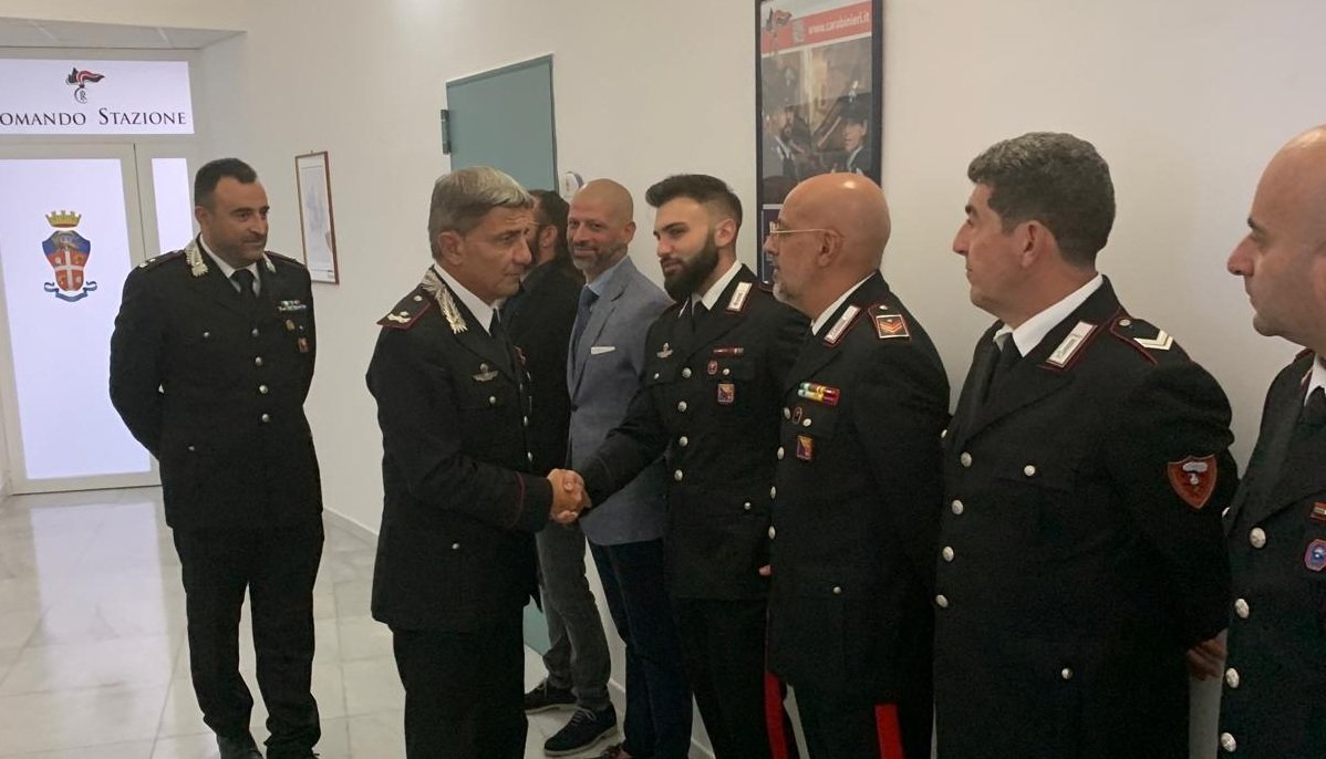 Il Generale di Brigata Ubaldo Del Monaco in visita alla Compagnia Carabinieri di Santo Stefano di Camastra.