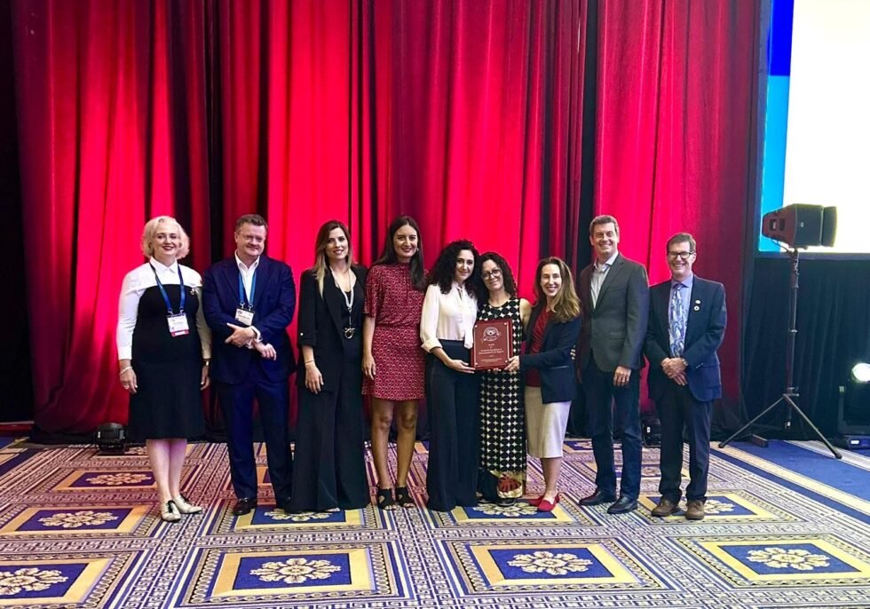 Centro Cardiologico Pediatrico del Mediterraneo “Bambino Gesù” di Taormina premiato come “ Centro di Eccellenza “Gold Level ELSO Award” a Washington per l’Eccellenza raggiunta nei supporti salvavita. 1 ccpm
