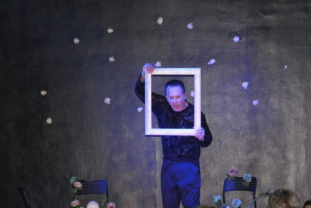 Antonio Fermi porta "Monologando" al Teatro Vaudeville 3 Antonio Fermi