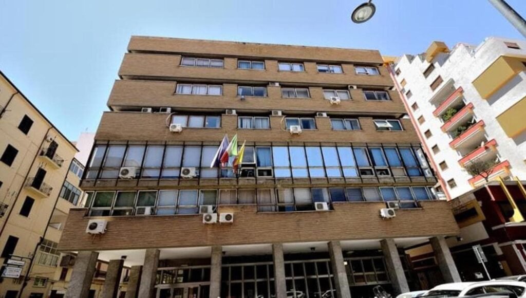 Voci mute e fatture gonfiate all'Asp di Palermo: "Ti ridimensiono io" 3 ASP Palermo Dip.to