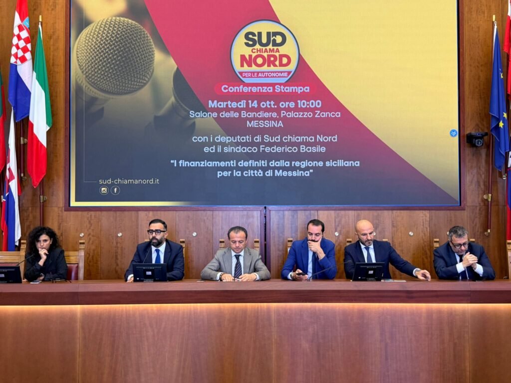 Un "badante" politico, solo al comando. Celebrare il passato, per parlare al futuro 3 de luca tavolo