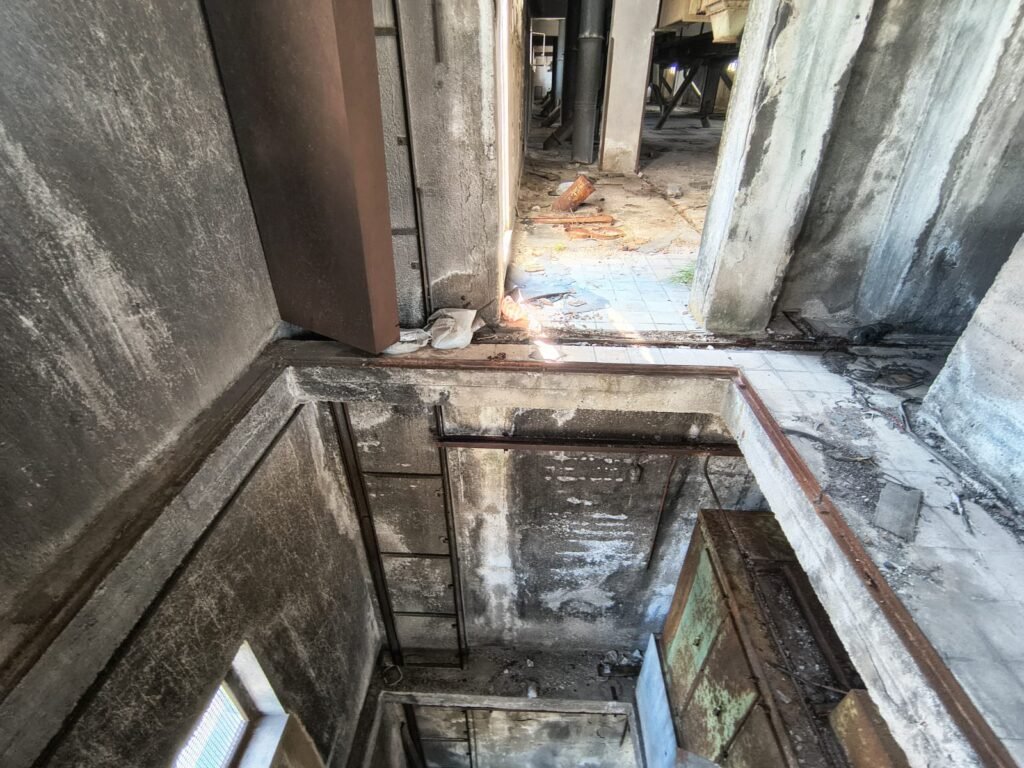 Demolizioni ex Silos, il colpo di scena: a Messina scoprono i senzatetto. 13 ex silos 107