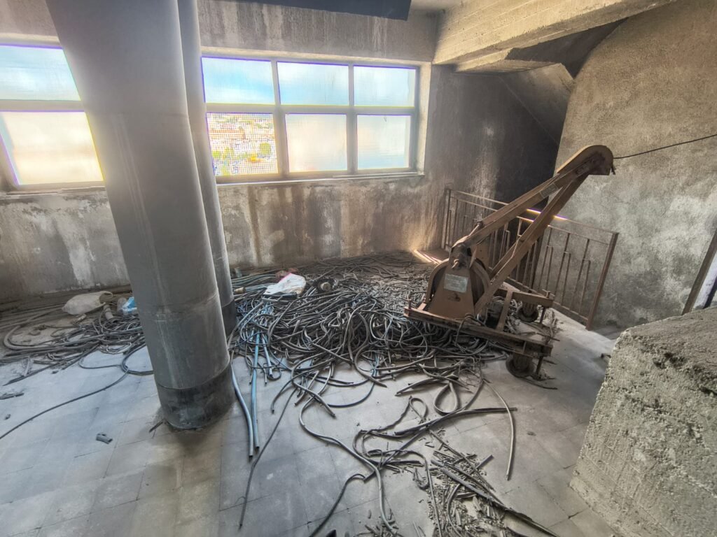 Demolizioni ex Silos, il colpo di scena: a Messina scoprono i senzatetto. 14 ex silos 108