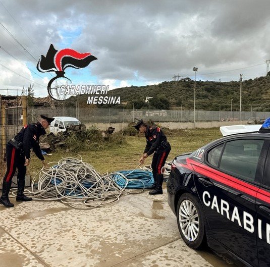 Sorpresi a rubare rame in un’azienda. Quattro catanesi arrestati dai Carabinieri. Recuperata la refurtiva e un’auto rubata utilizzata dai malviventi 2 foto furto rame
