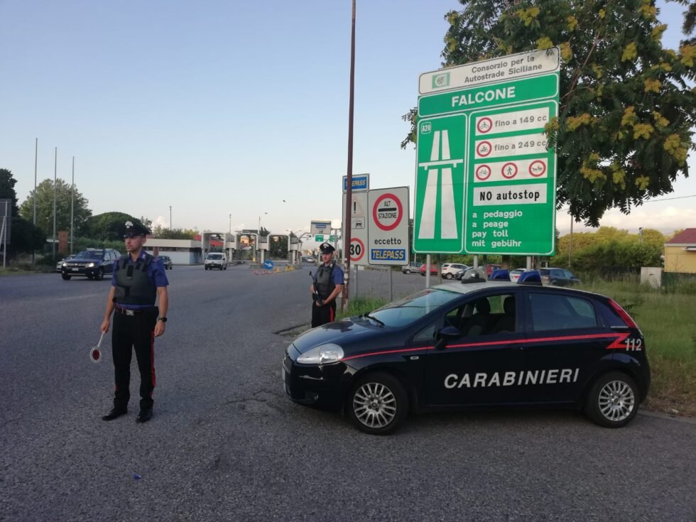 DROGA IN CASA, 41ENNE ARRESTATO DAI CARABINIERI 1 foto repertorio CC Falcone