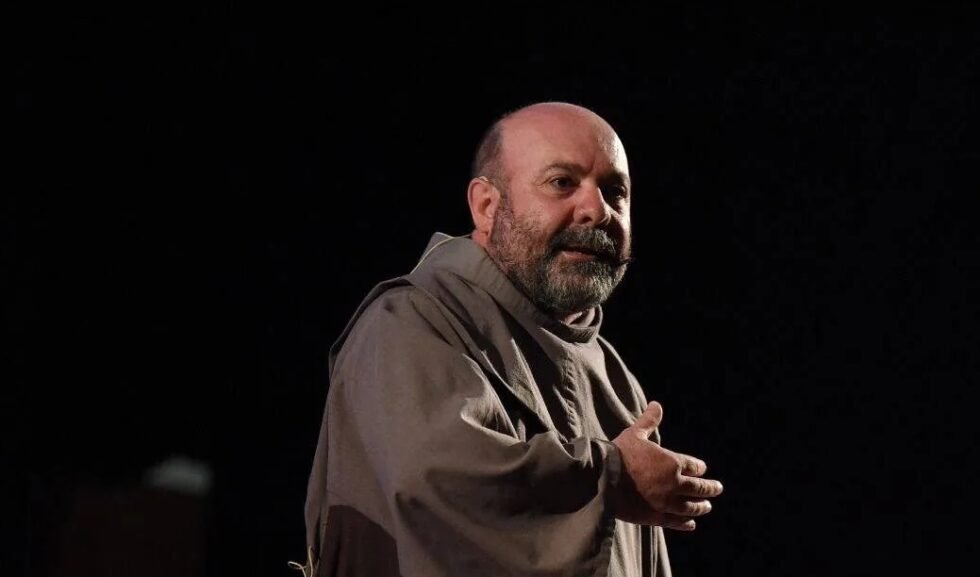 "Fratelli Tutti", Musolino con Fra Giuseppe Maggiore: "Assistenza a senza tetto affidata a operatori inesperti. Denuncia chiara su sistema affaristico incompatibile con i servizi sociali" 1 fra-giuseppe-Maggiore