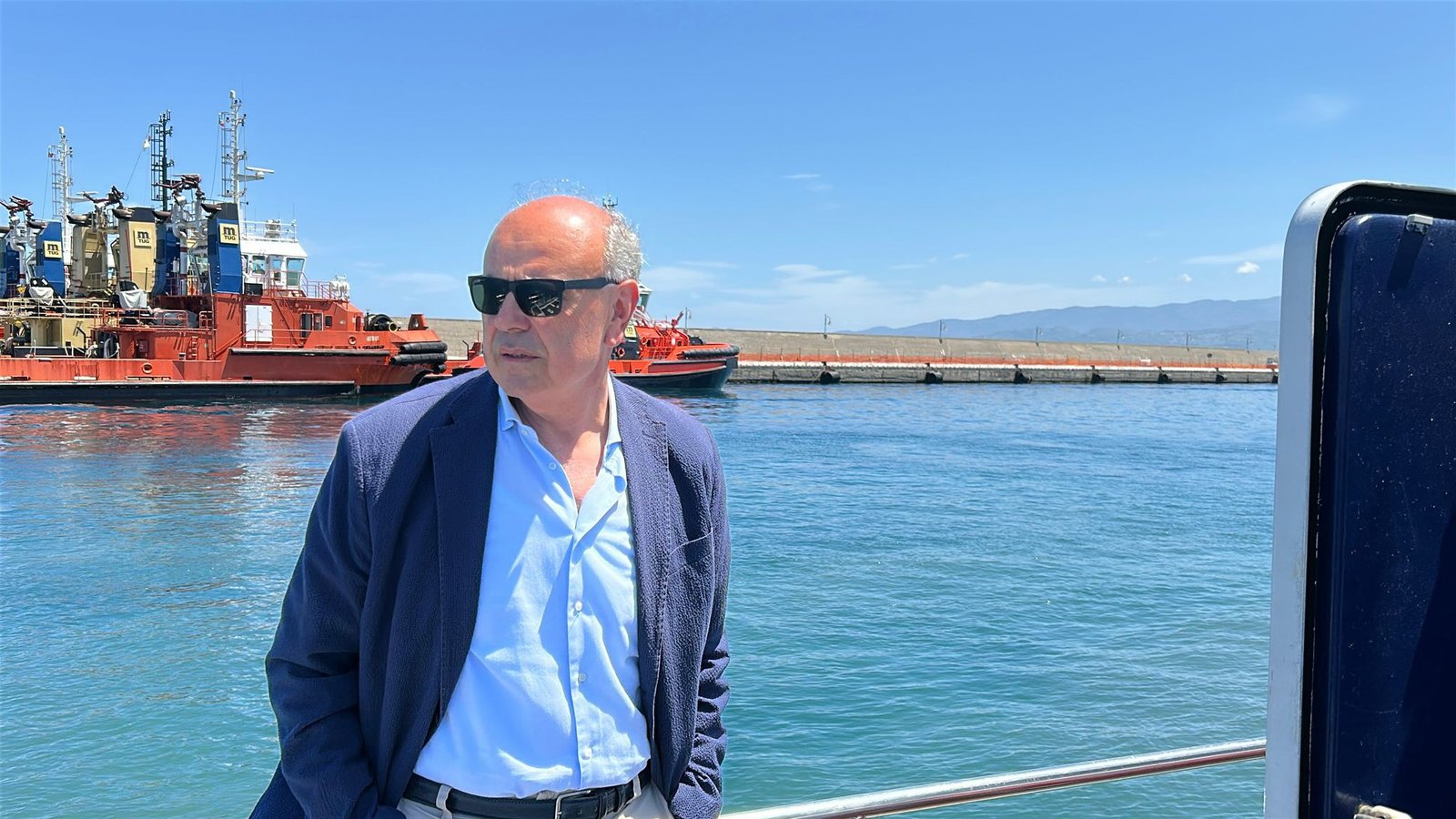 Midili come un "gigante" politico: il PRG, lo "yoghurt scaduto" e la sagoma del dileggio. La replica a "Catenello" è servita 9 midili2