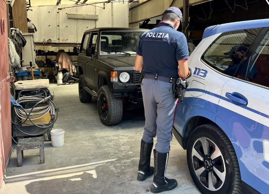 Officina "in nero" scoperta a Falcone: sequestrate attrezzature e multe per 6.000 euro 9 polizia sequestro oficina abusiva Falcone