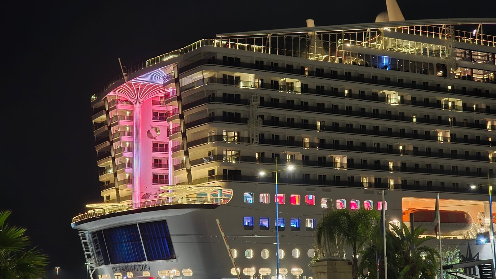 Nave crociere 3 scaled