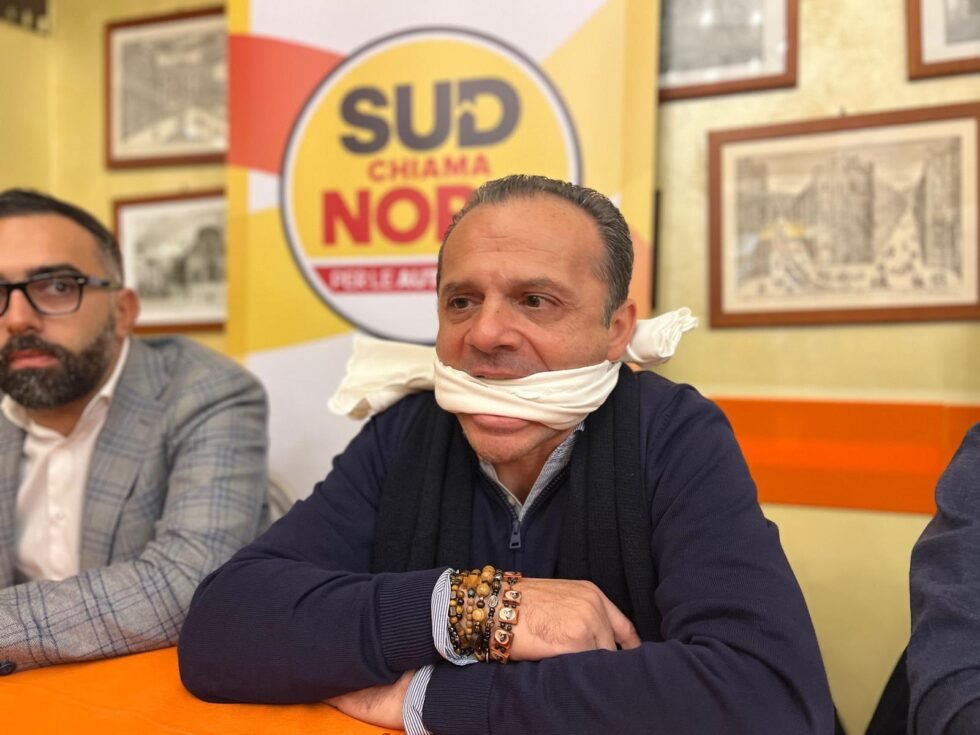 de luca imbavagliato