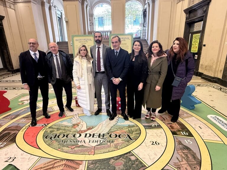 Le "papere" in Galleria e il silenzio dei custodi: Messina tra storia calpestata e giochi di società