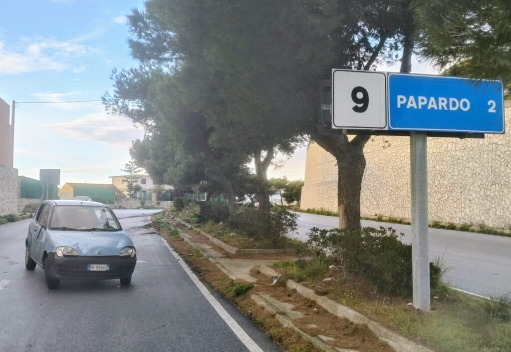 MESSINA - INCIDENTE AUTONOMO IN DIREZIONE PAPARDO: AUTO SI RIBALTA, ILLESO 21ENNE 2 WhatsApp Image 2025 12 22 at 10.43.54