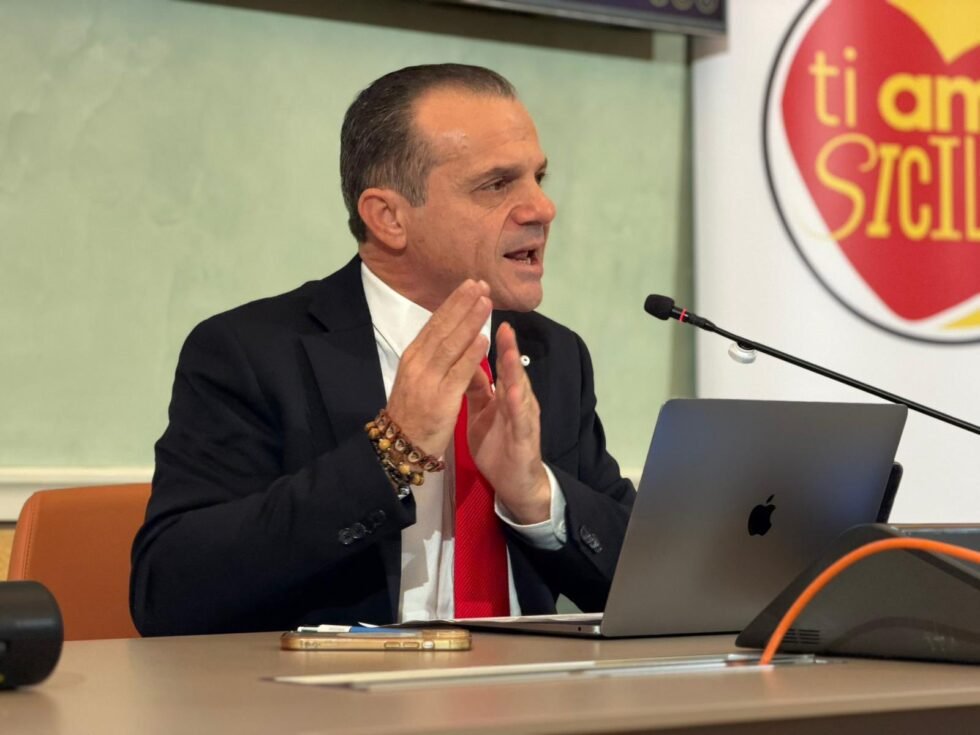 «Nessuna sentenza definitiva». De Luca annuncia il ricorso in Cassazione