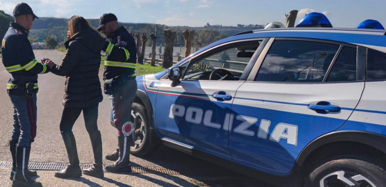 A18, donna in stato confusionale soccorsa dalla Polizia Stradale