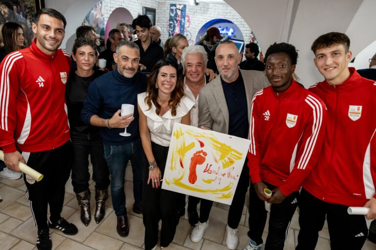 Unconventional Space: il sottosuolo che pulsa: quando il "Roberto Carlos dello Stretto" e il suo "Piede Sinistro" si fa arte
