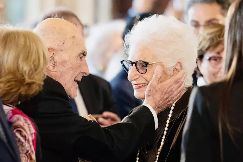 858a212d7b7a3550bce80ce110584521