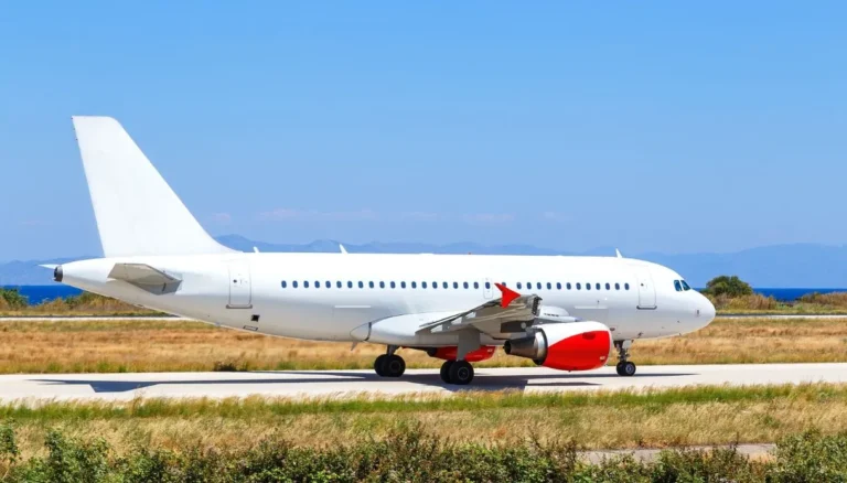 Caro-voli, il verdetto dell'Antitrust: «Nessun cartello su Sicilia e Sardegna». Ma resta il nodo della trasparenza