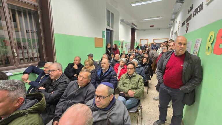 La rabbia delle Masse - Allerta meteo e frane: «Abbandonati mentre il Comune è altrove»