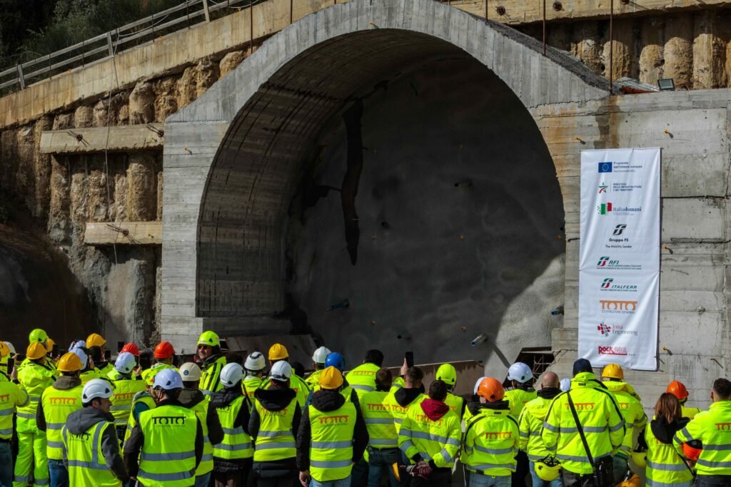 breakthrough cefalu stampa 1