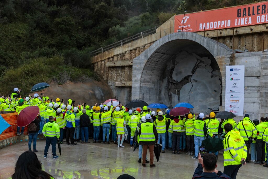 breakthrough cefalu stampa 5