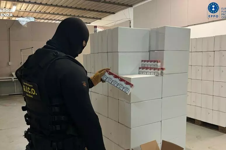 fabbrica di sigarette