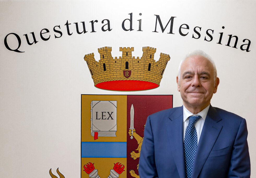 ACCOLTI DAL QUESTORE I 29 NUOVI OPERATORI DELLA POLIZIA DI STATO AL SERVIZIO DELLA COLLETTIVITÀ PELORITANA 1 questore di messina salvatore la rosa 1