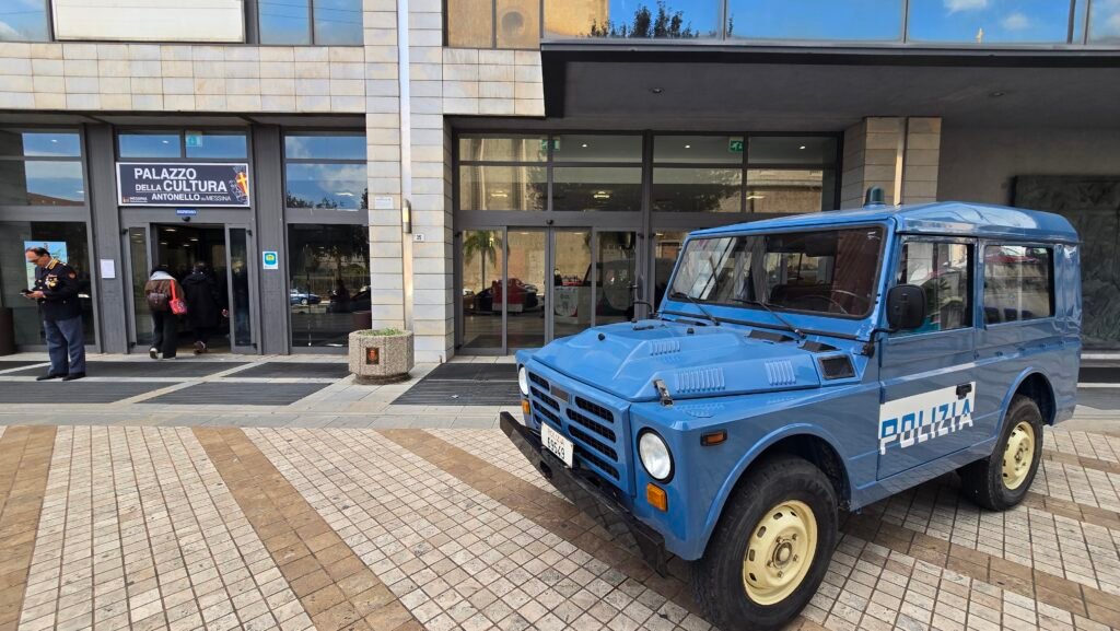 MESSINA, PALACULTURA. È STATA INAUGURATA OGGI LA MOSTRA DELLA POLIZIA DI STATO DEDICATA ALLE VITTIME DI MAFIA. 22 1000348650