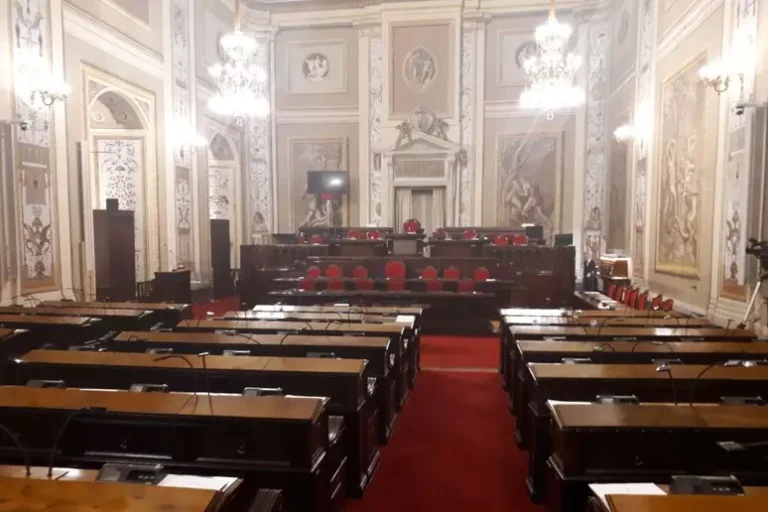 Variazioni di bilancio, Ars approva il ddl “Coesione e crescita” da 1,4 miliardi.