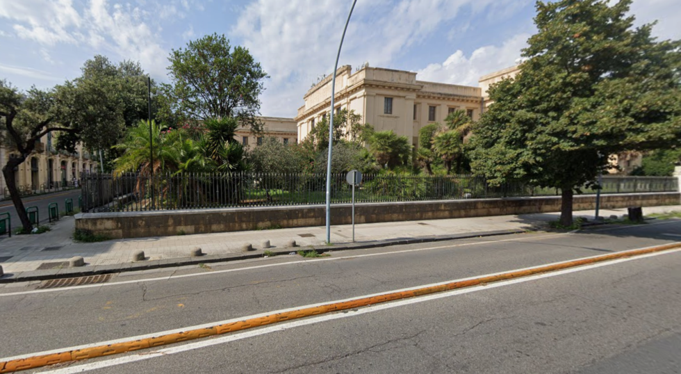 via cesare battisti tribunale retro