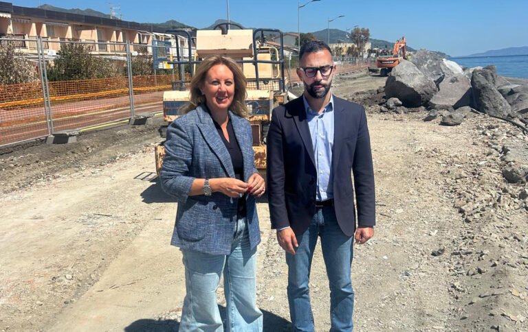Ciclone Harry, sopralluogo su litorali danneggiati. Savarino: «Lavori a buon punto, saremo pronti per la stagione estiva»