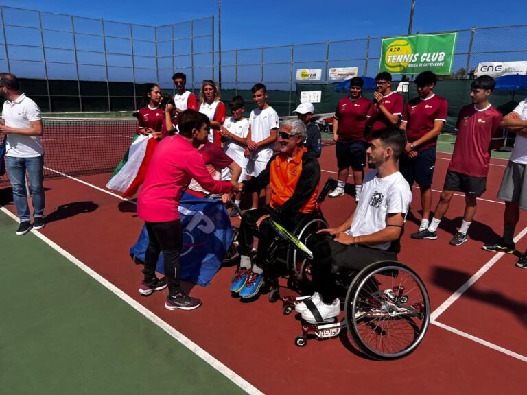 Tennis in Carrozzina, grande partecipazione a Rocca di Capri Leone, il Sindaco Grasso: “Lo sport è inclusione, speranza e crescita collettiva”