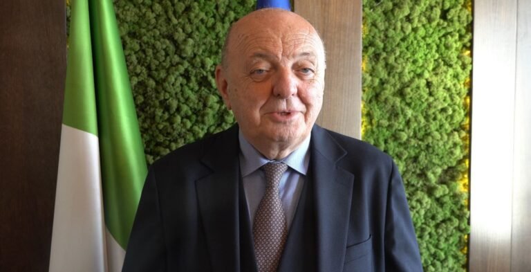 IL 19 MAGGIO, IL MINISTRO DELL’AMBIENTE PICHETTO FRATIN NELLA ZONA FALCATA CON MARCELLO SCURRIA E MATILDE SIRACUSANO