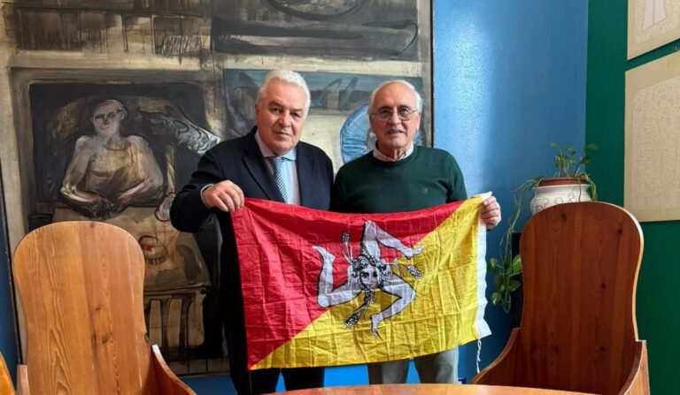 Il Sindaco di Reitano, Salvatore Salvaggio, aderisce al movimento politico del sen. Giorgianni, candidato alla presidenza della regione, Sicilia Sovrana