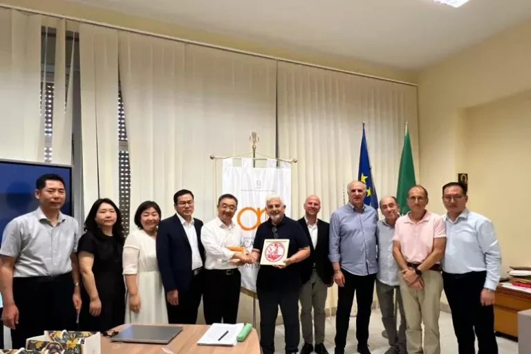 Il Corelli di Messina sbarcain Cina