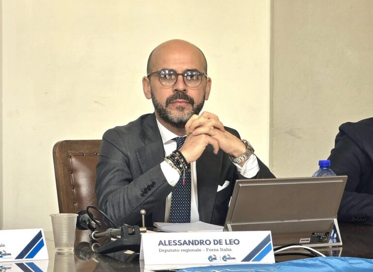 Finanziaria regionale, De Leo lancia il "Doposcuola comunale"