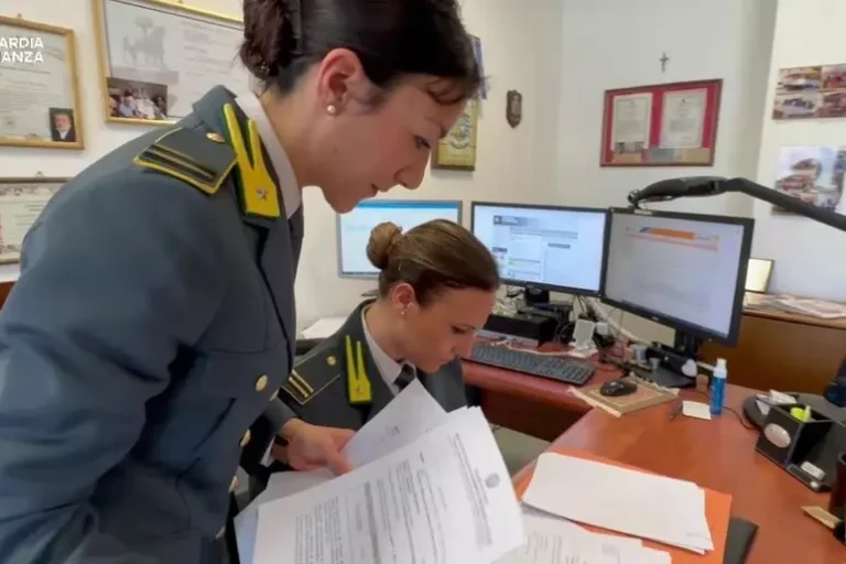CONFISCA NEI CONFRONTI DI UN AVVOCATO, RELATIVO A TRE PROPRIETÀ IMMOBILIARI PER UN VALORE DI OLTRE 485.000,00 EURO